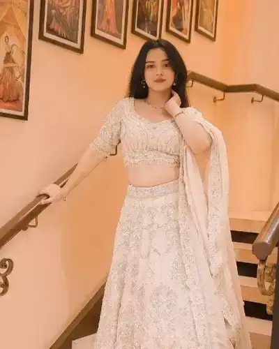 Escort Sakti